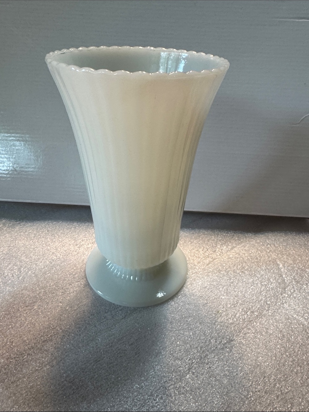 E O Broody M5000 Milk Glass Vase with Scalloped Edges